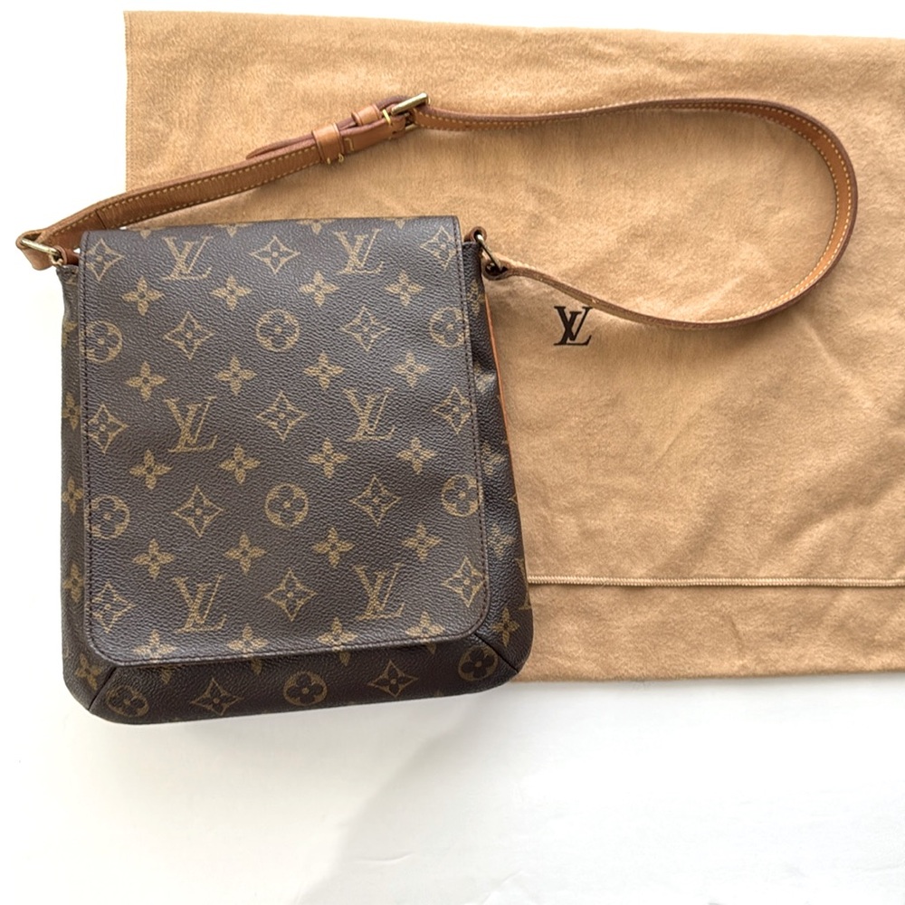 Authentic Louis Vuitton Musette Salsa shoulder Bag - Picture 2 of 16